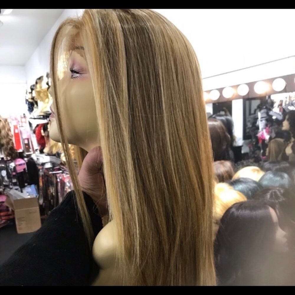 Blonde soft Swisslace Lacefront wig long 2020 wig - Picture 4 of 11